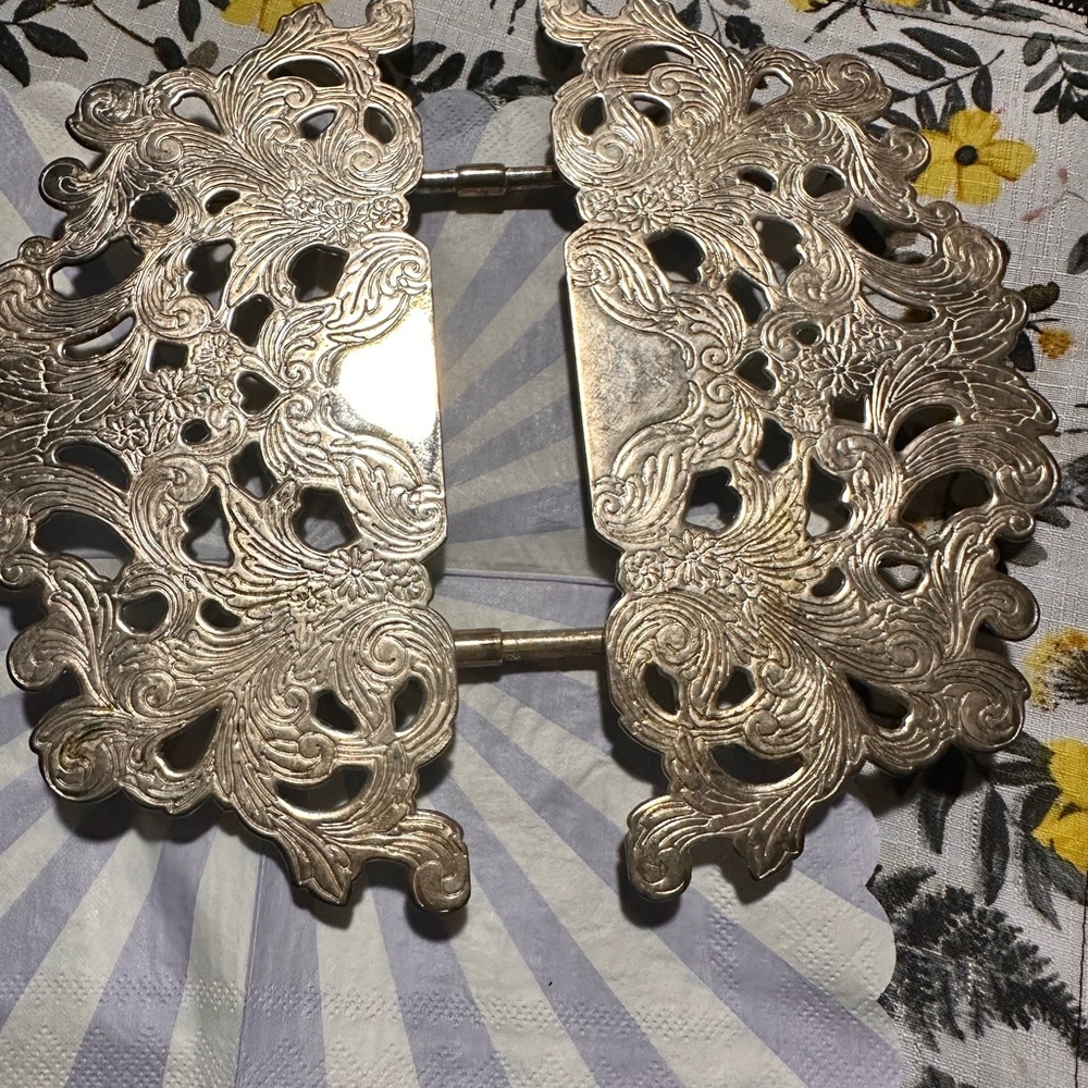 Pre-loved Vintage Royal Limited Silver Plated Footed TRIVET, 8-11", Hot Plate